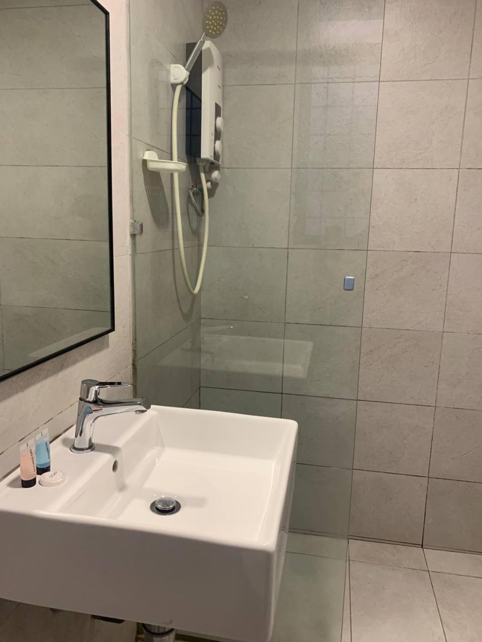 The Daily Hotel Kota Kinabalu Zewnętrze zdjęcie