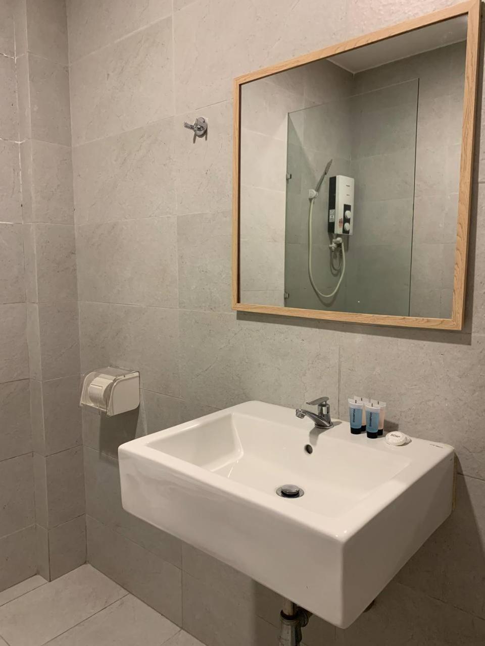 The Daily Hotel Kota Kinabalu Zewnętrze zdjęcie